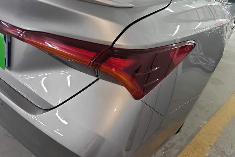 Used Toyota Avalon 2023 2.5L Luxury Edition Right Rear Taillight
