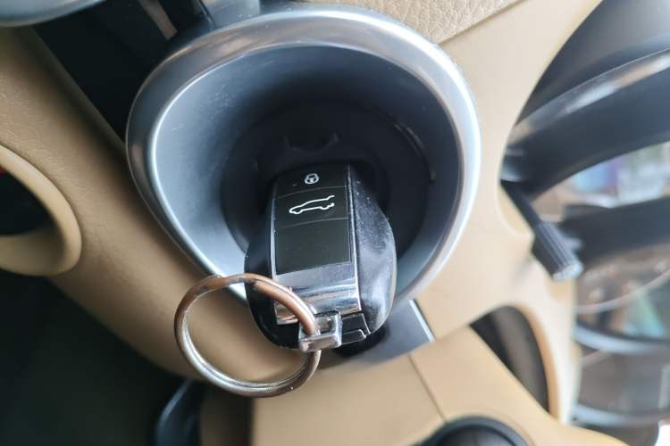 Used Porsche Cayenne 2011 Cayenne S Hybrid 3.0T Vehicle Key