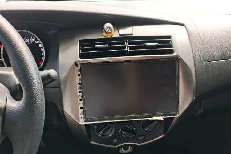 Used Nissan Livina 2013 1.6XE CVT Comfort Edition
