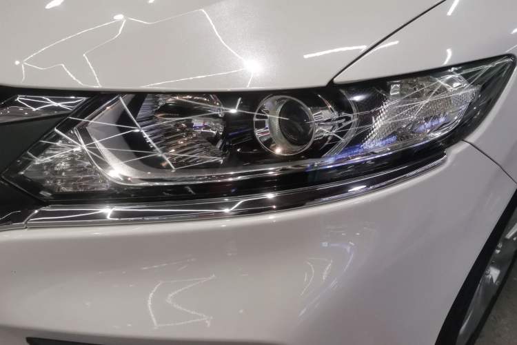 Used Honda Jade 2017 1.8L automatic Comfort version 5 seats