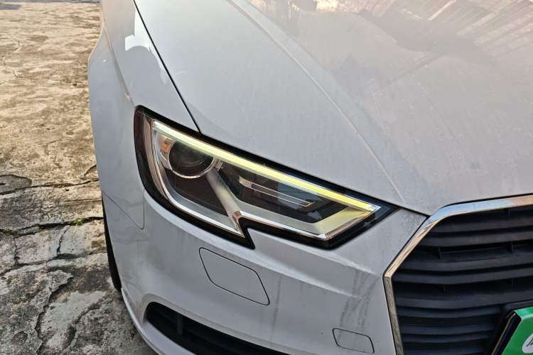 Used Audi A3 2018 30th Anniversary Edition Limousine 35 TFSI Ambition Model
