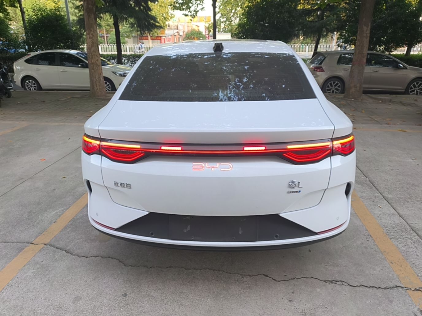 BYD Qin L 2025 EV 545KM Excellence Edition — снимка 5