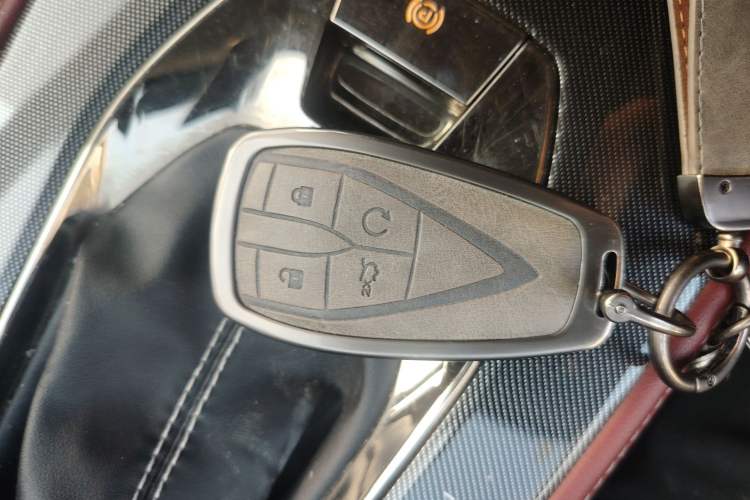 Used CHANGAN OSHAN X5 2021 Revised Version 1.5T DCT Luxury Edition Vehicle Key