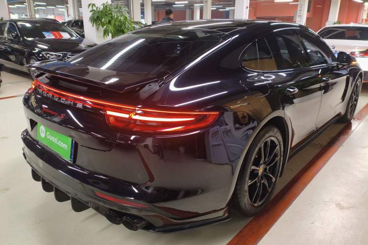 Used Porsche Panamera 2019 Panamera 2.9T Rear Right 45 Deg