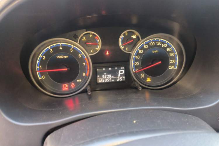 Used Suzuki SX4 2012 Ruiqi 1.8L Automatic Sport Model
