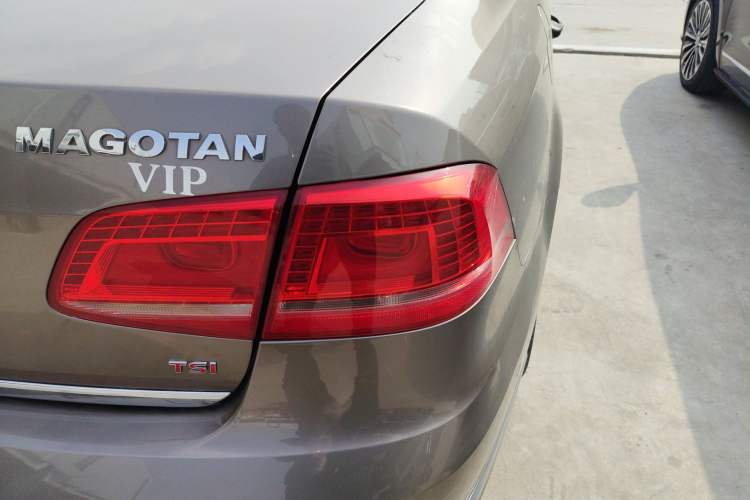 Used Volkswagen Magotan 2013 2.0 TSI Ultimate Model