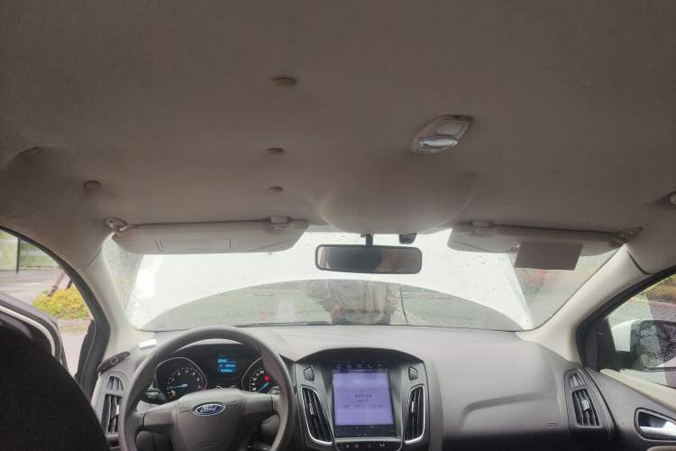 Used Ford Focus 2012 Sedan 1.6L Automatic Comfort Model Headliner