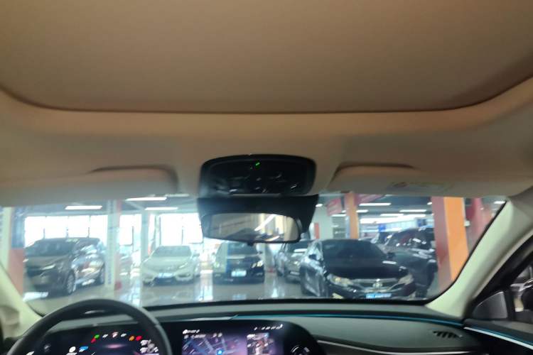 Used EXEED Lingyun 2025 300T Two-Wheel Drive Starry Edition
