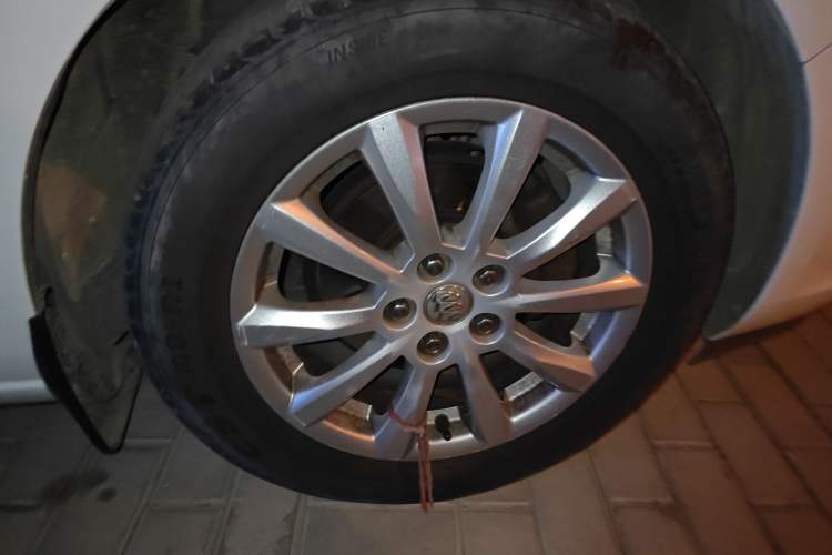 Used Buick GT 2011 GT 1.8L Automatic Fashion Edition Leather Model