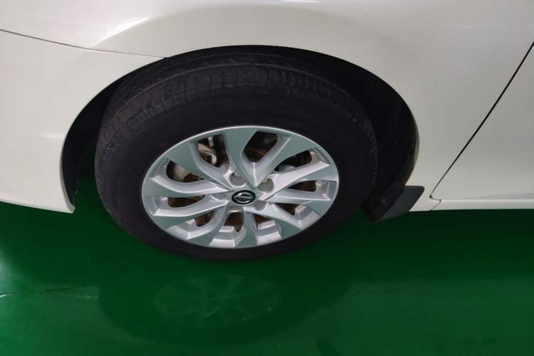 Used Nissan Sylphy 2019 1.6XV CVT Smart Connect Luxury Edition China VI Standard Left Front Wheel Hub