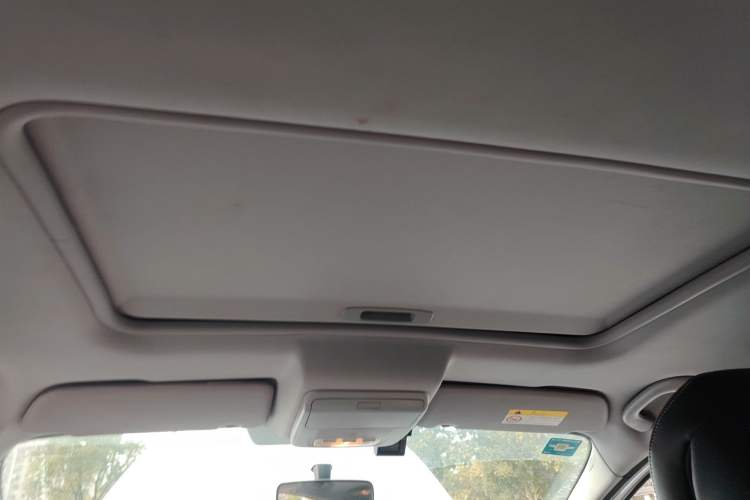 Used Peugeot 3008 2016 2.0L Automatic Classic Edition
