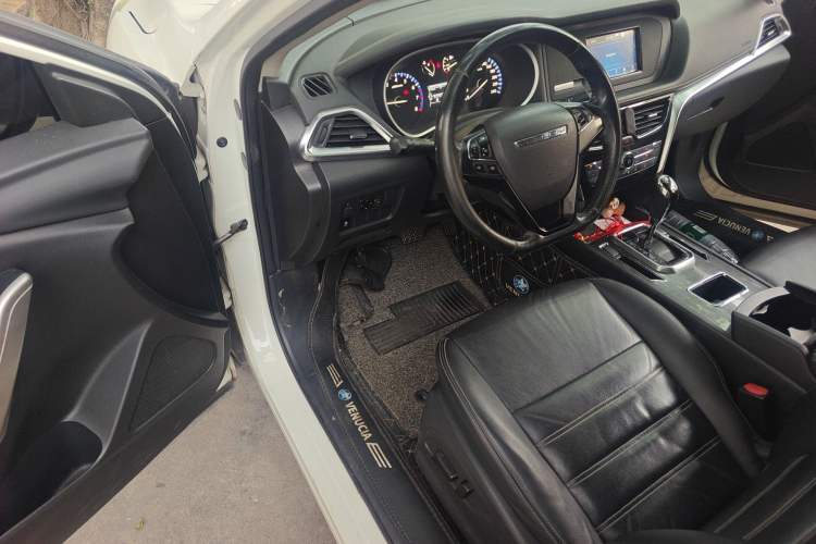 Used Venucia T90 2017 2.0L CVT Smart Edition