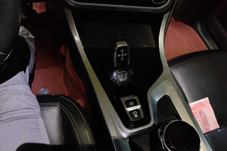 Used Lynk & Co 01 2017 2.0T Two-Wheel Drive Pro Edition
