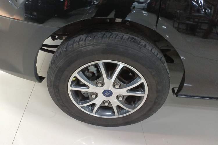 Used Ford Transit 2023 2.0T Gasoline Automatic Multi-Function Commercial Vehicle Mid-Drive Mid-Roof 5/6 Seats