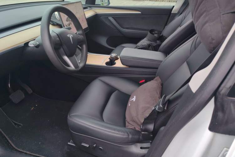 Used Tesla Model Y 2021 Standard Range Rear-Wheel Drive Version