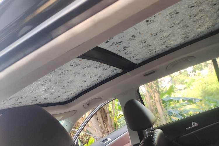 Used Volkswagen Tiguan L 2015 1.8TSI Automatic All-Wheel-Drive Luxury Model
