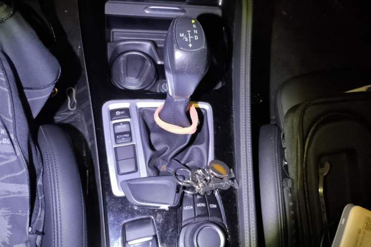 Used BMW 1 Series 2018 118i Sport Edition Gear Lever