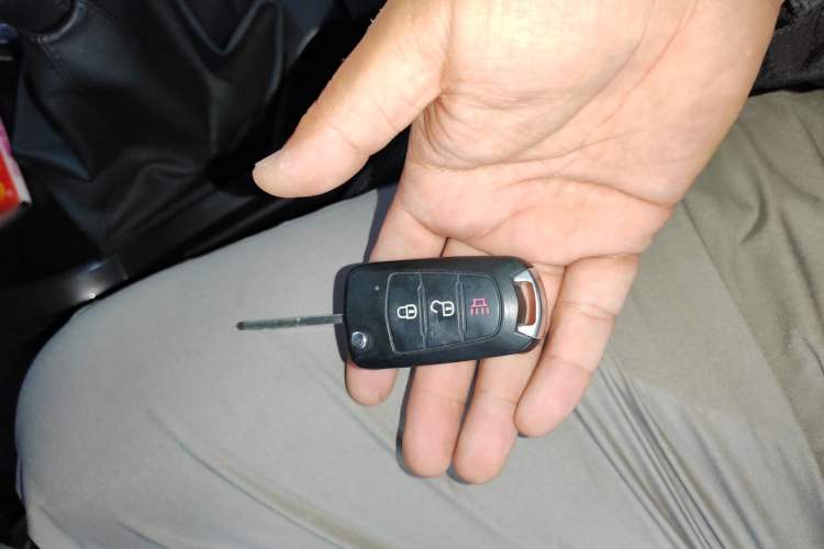 Used Great Wall Wingle 5 2023 "Ganfan" Version 1.5T Gasoline Two-Wheel-Drive Advanced Trim with Long Cargo Bed Interior 1