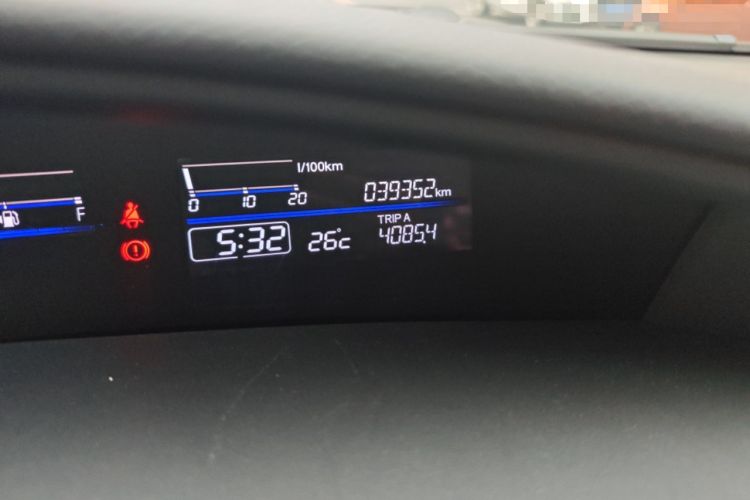 Used Honda Jade 2017 1.8L automatic Comfort version 5 seats Odometer Close Up