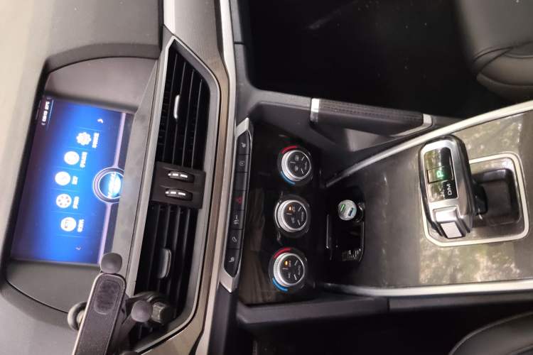 Used Haval H6 2019 Sport Edition 1.5T Automatic Two-Wheel Drive Elite Model China VI Audio And AC Panel