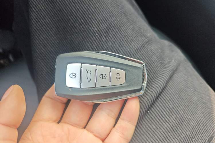 Used Geely Auto Emgrand 2022 4th Generation 1.5L CVT Luxury Model
