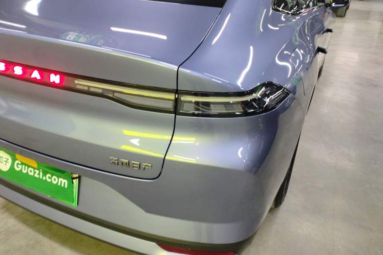 Used Nissan N6 2026 Model 180 Max Exterior 3