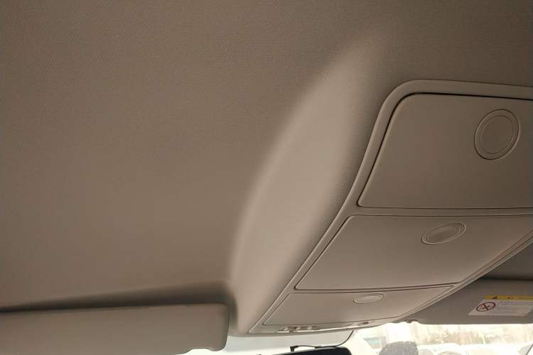 Used Volkswagen Touran 2015 1.4T Manual Fashion Edition 5-Seater
