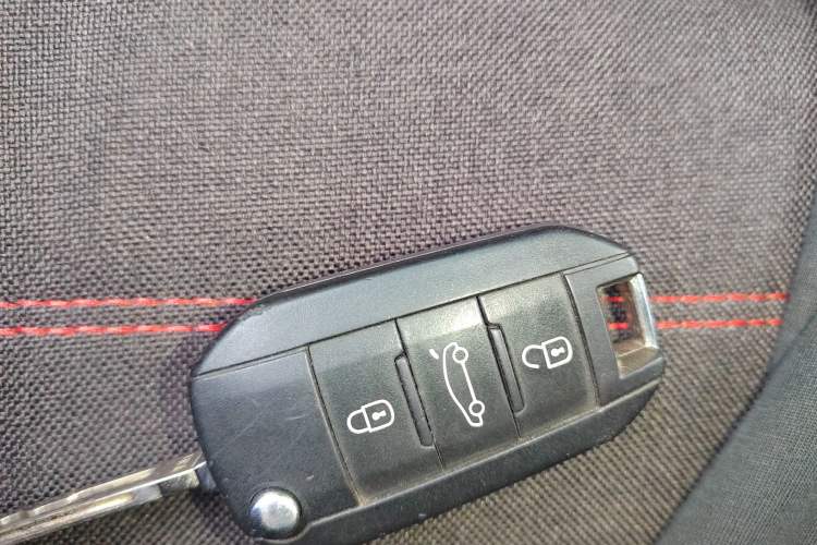 Used Dongfeng Aeolus L60 2015 1.6L Manual New Dynamic Model