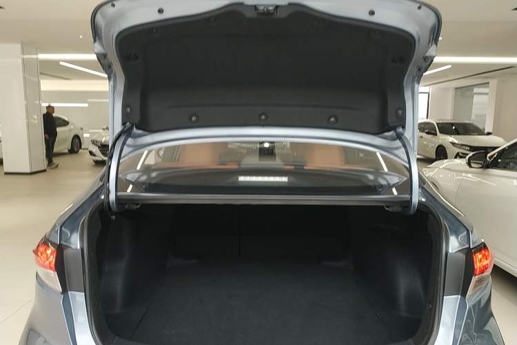 Used Toyota Levin 2023 Smart Electric Hybrid Dual-Engine 1.8L Sport Edition
