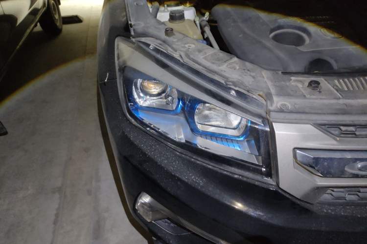 Used CHANGAN CS75 2014 2.0L Manual Luxury Version China IV Standard