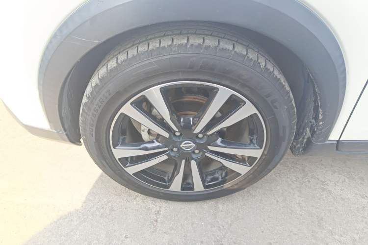 Used Nissan Kicks 2019 1.5L CVT Smart Connect Luxury Edition
