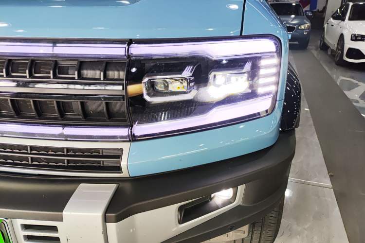 Used Formula Leopard Leopard 5 2023 Navigator Edition
