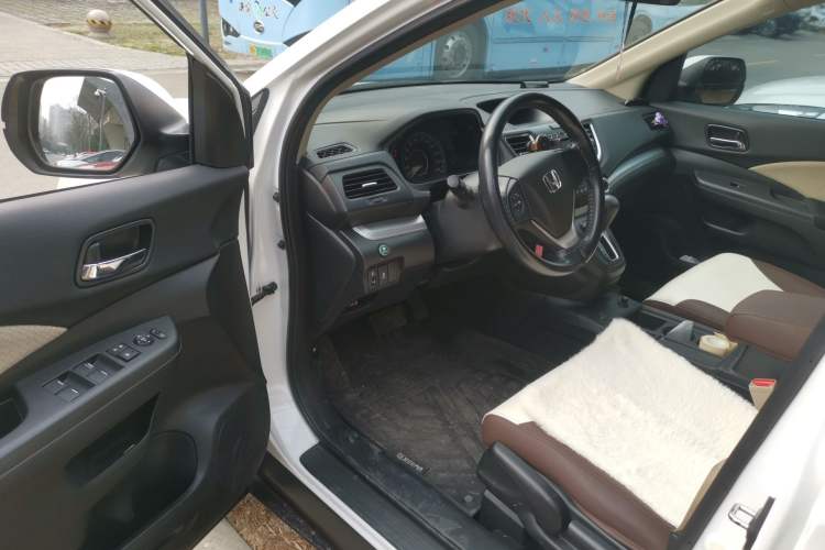 Used Honda CR-V 2016 2.0L two-wheel drive Urban Edition