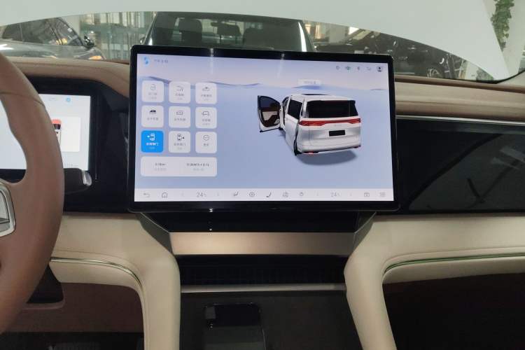 Used BYD Xia 2025 DM-i 1.5T 180km Beyond Edition
