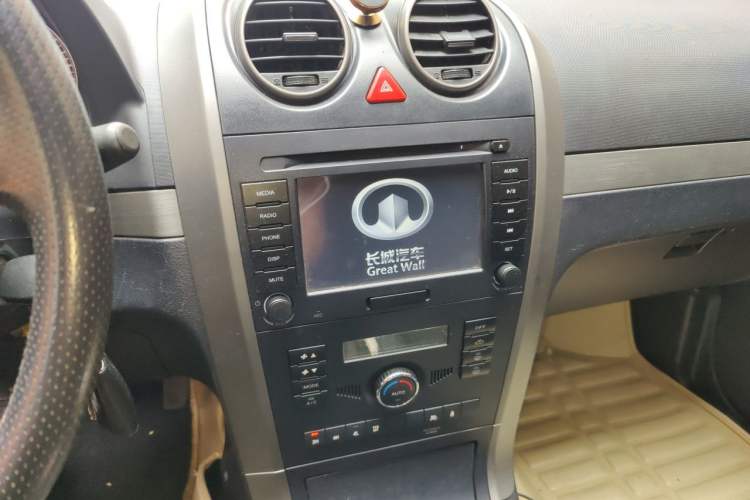 Used Haval H3 2010 Leading Edition 2.4L Four-Wheel Drive Luxury Model

