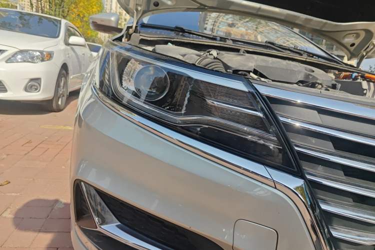 Used Roewe i6 New Energy 2017 45T Hybrid Connect & Smart Enjoyment Edition
