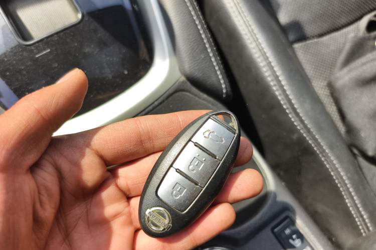 Used Nissan X-Trail 2014 2.5L CVT Luxury Edition 4WD
