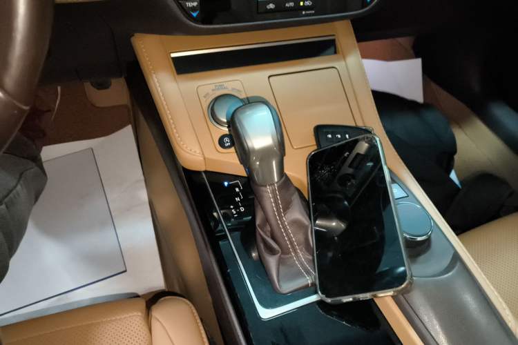 Used Lexus ES 2015 200 Elite Edition