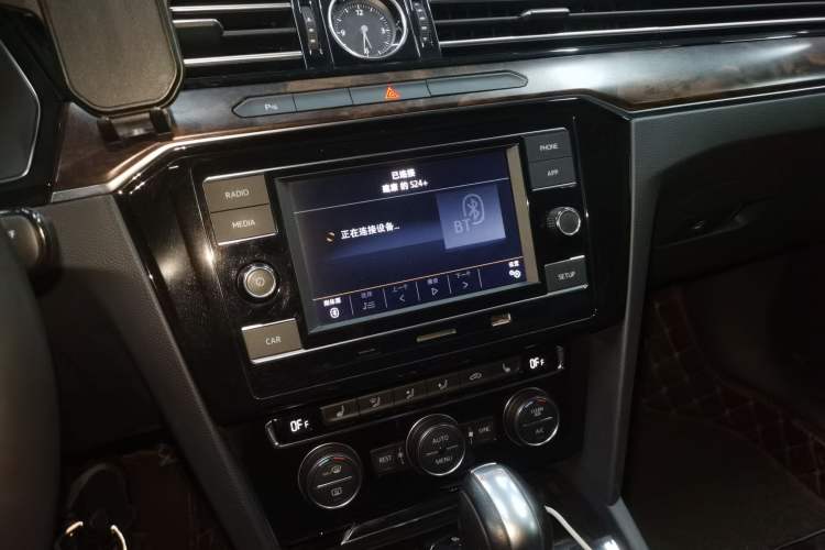 Used Volkswagen Magotan 2018 Facelift 330TSI DSG Luxury Model