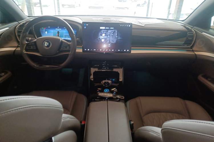 Used BYD Han 2024 EV Glory Edition 506KM Front-Wheel-Drive Premium Model
