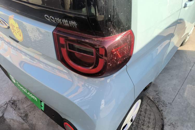 Used Chery QQ Ice Cream 2022 170km Sundae Phosphate Lithium-Ion
