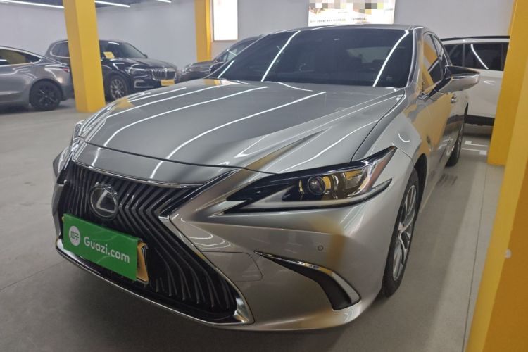 Used Lexus ES 2018 300h Premier Edition China V Standard
