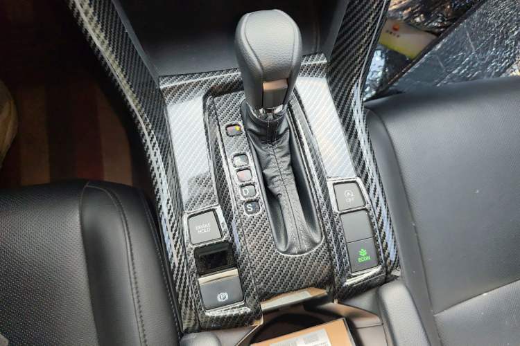 Used Honda Civic 2021 HATCHBACK 220TURBO CVT Trendy Cool Edition Gear Lever