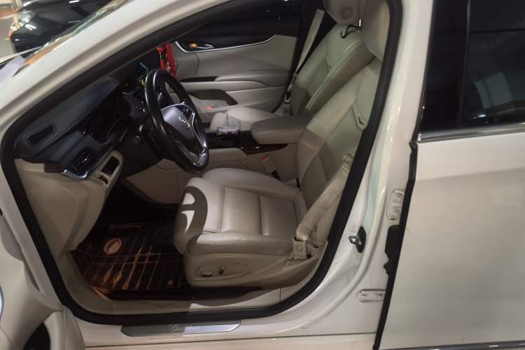 Used Cadillac XTS 2014 28T Comfort Version