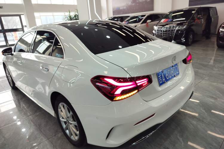 Used Mercedes-Benz A-Class 2020 Restyled A 200 L Sport Sedan Fashion Version