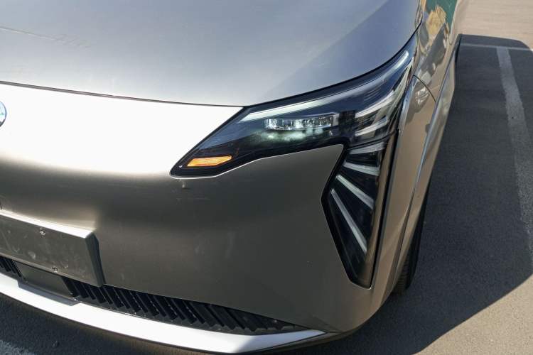 Used AION Y 2022 Plus 80 Enjoy Edition Left Front Headlight