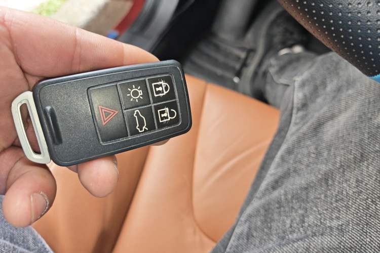 Used Volvo S60 2014 S60L 2.0T Zhiyuan Edition Vehicle Key