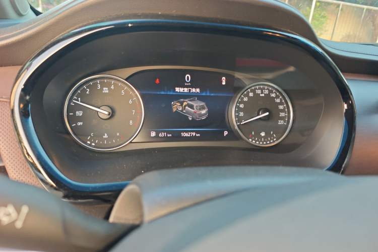 Used Buick GL8 2022 Land Business Class 652T Luxury Model Odometer Close Up