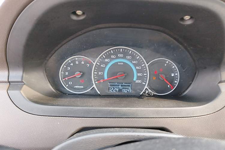 Used Wuling Rongguang New Truck 2021 1.8L Base Model Double-Cab with Dual Rear Wheels LJ479Q6
