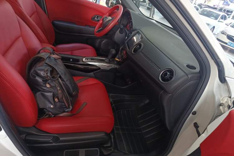 Used Honda XR-V 2020 220TURBO CVT Luxury Edition Right Front Seat